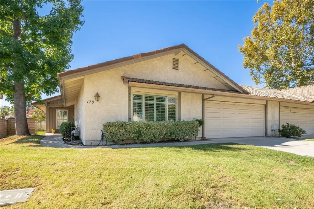 179 Oak Forest Circle Glendora, CA 91741