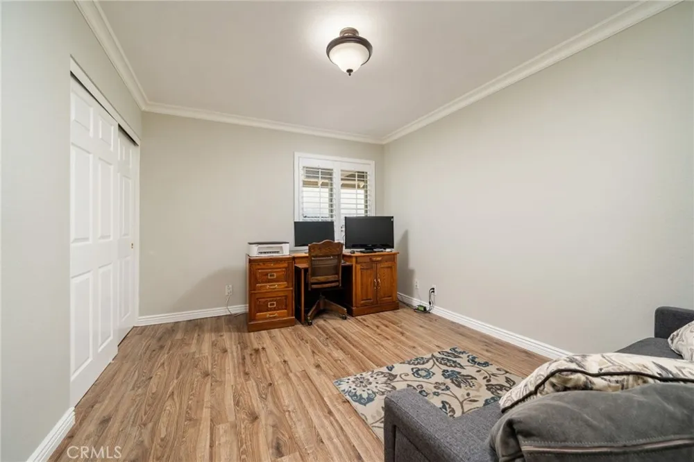 179 Oak Forest Circle Glendora, CA 91741