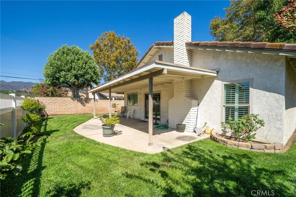 179 Oak Forest Circle Glendora, CA 91741