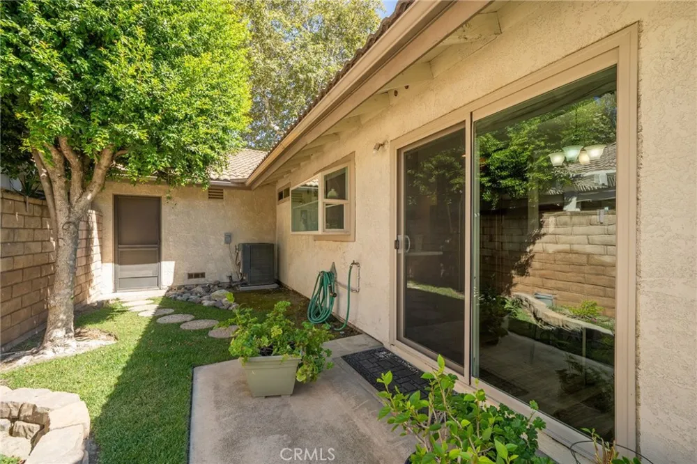 179 Oak Forest Circle Glendora, CA 91741