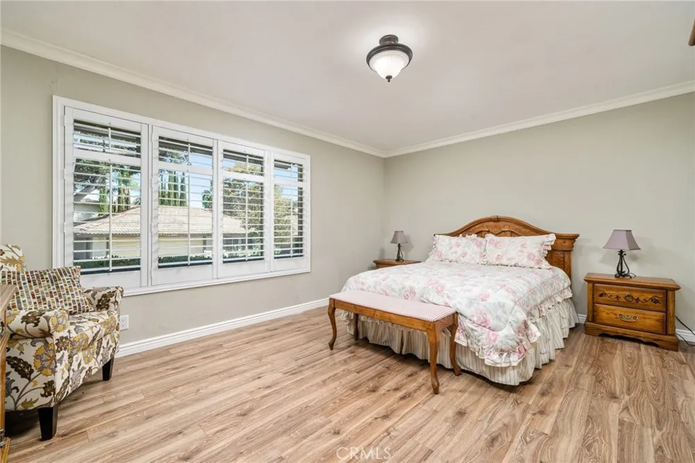 179 Oak Forest Circle Glendora, CA 91741