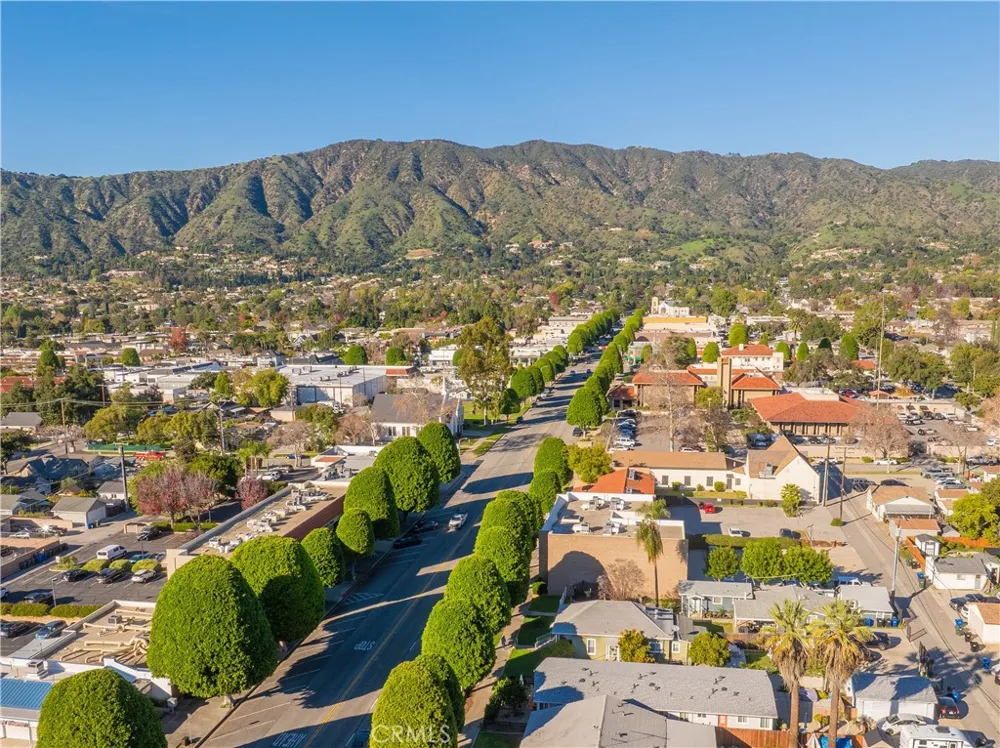 179 Oak Forest Circle Glendora, CA 91741