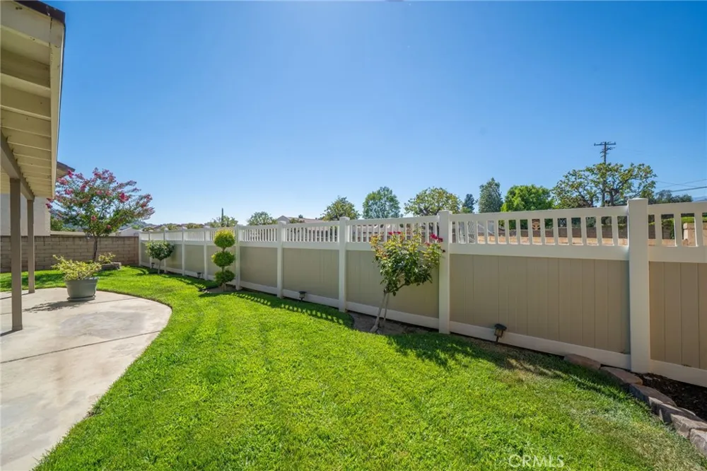 179 Oak Forest Circle Glendora, CA 91741