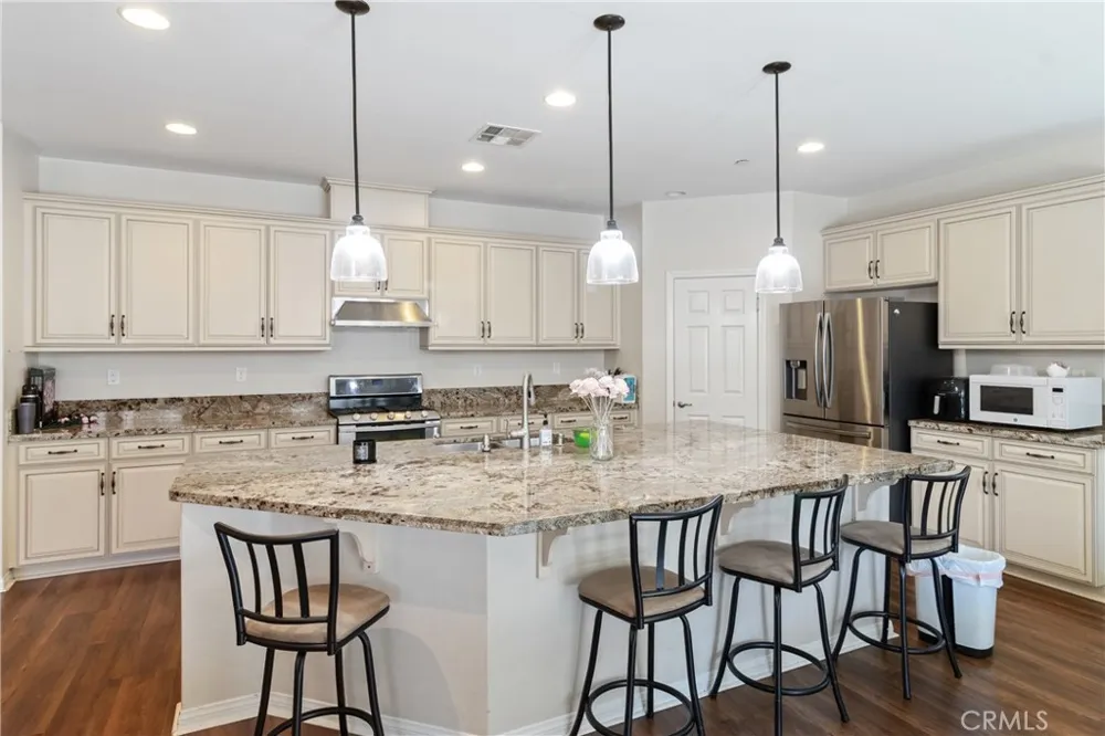 37316 Paintbrush Palmdale, CA 93551