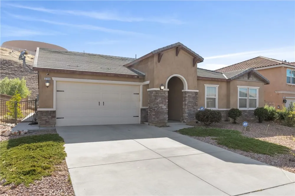 37316 Paintbrush Palmdale, CA 93551