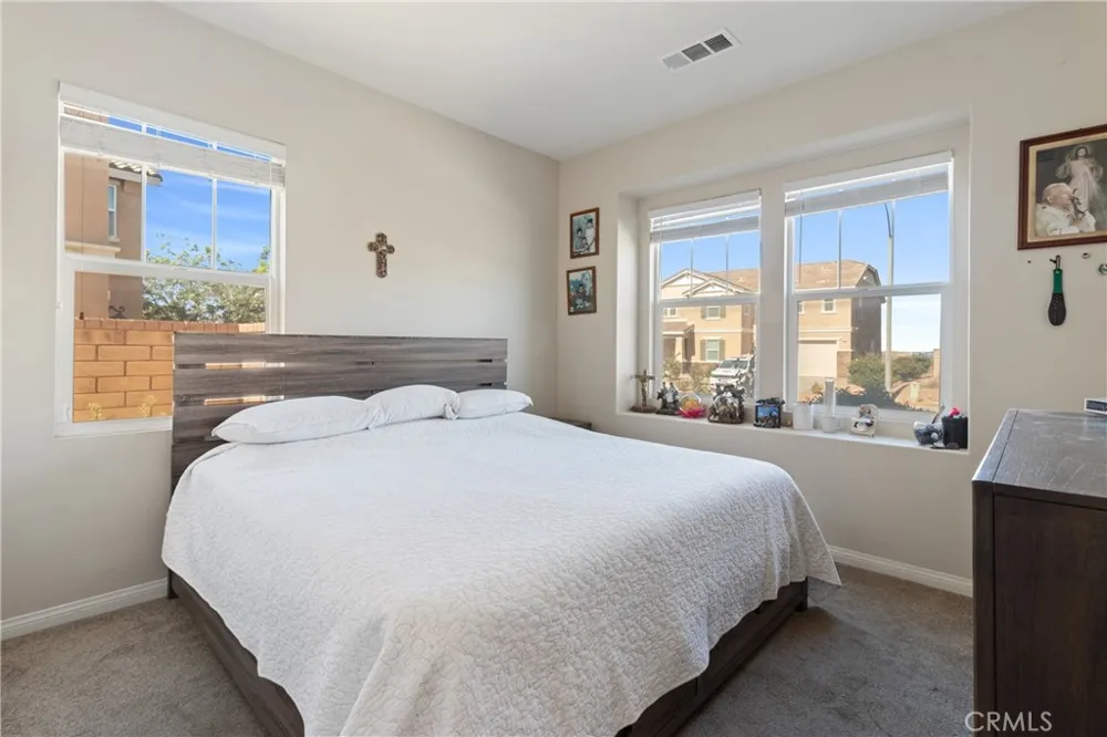 37316 Paintbrush Palmdale, CA 93551