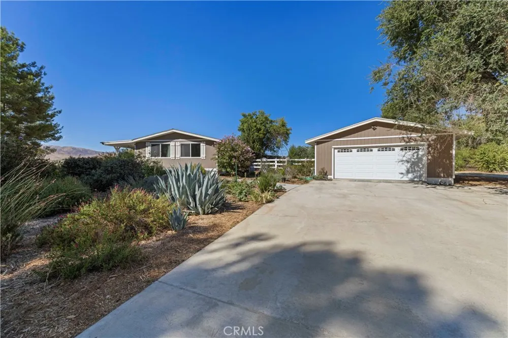 31757 Indian Oak Road Acton, CA 93510