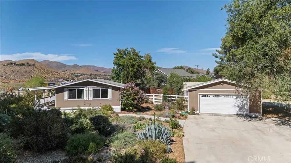 31757 Indian Oak Road Acton, CA 93510
