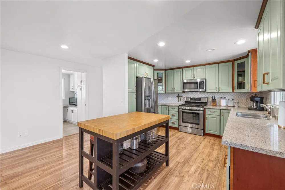 31757 Indian Oak Road Acton, CA 93510