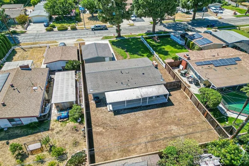 944 Lyman Avenue Covina, CA 91724