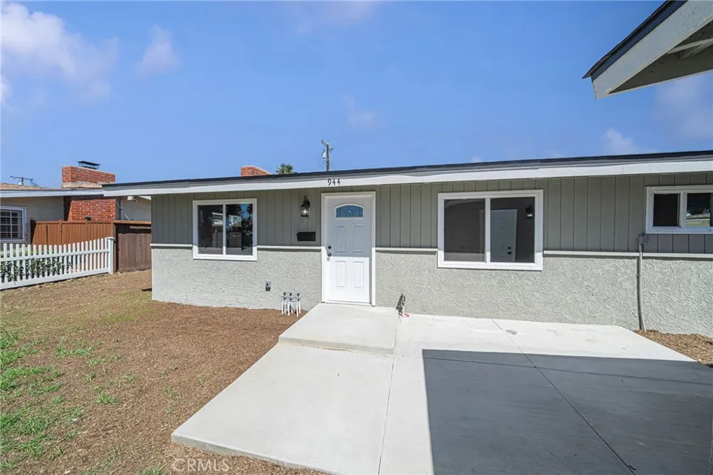 944 Lyman Avenue Covina, CA 91724