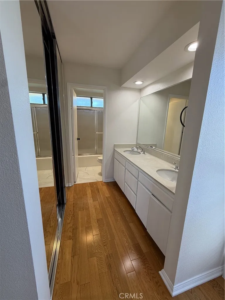 15221 Magnolia #E Sherman Oaks, CA 91403