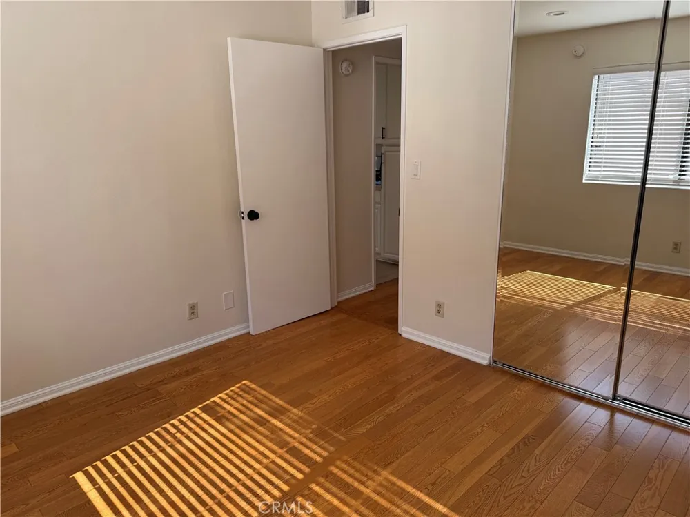 15221 Magnolia #E Sherman Oaks, CA 91403