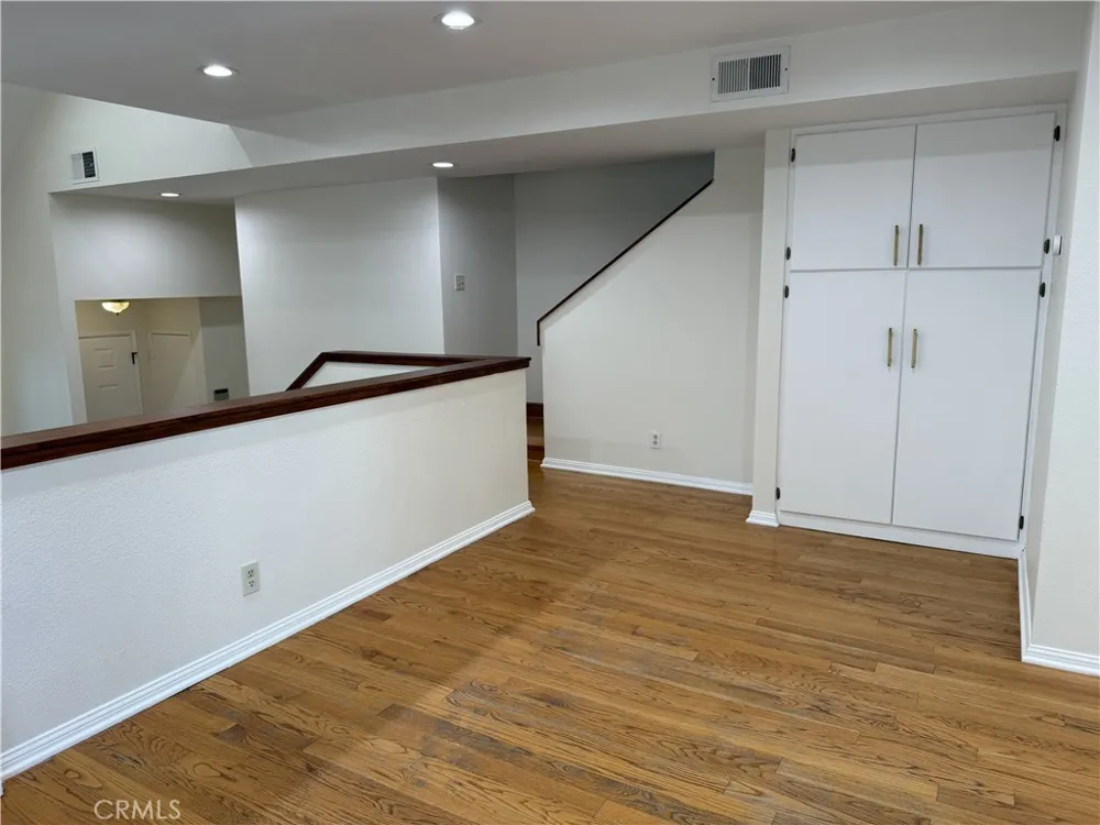 15221 Magnolia #E Sherman Oaks, CA 91403