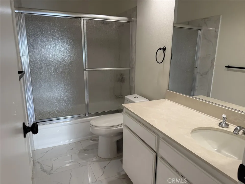 15221 Magnolia #E Sherman Oaks, CA 91403