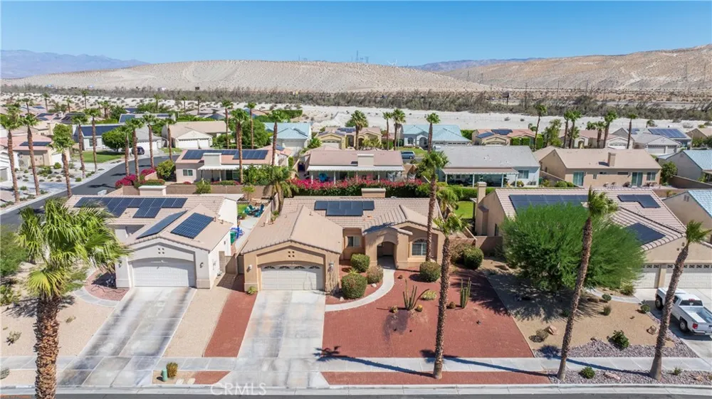 68628 Pasada Cathedral City, CA 92234