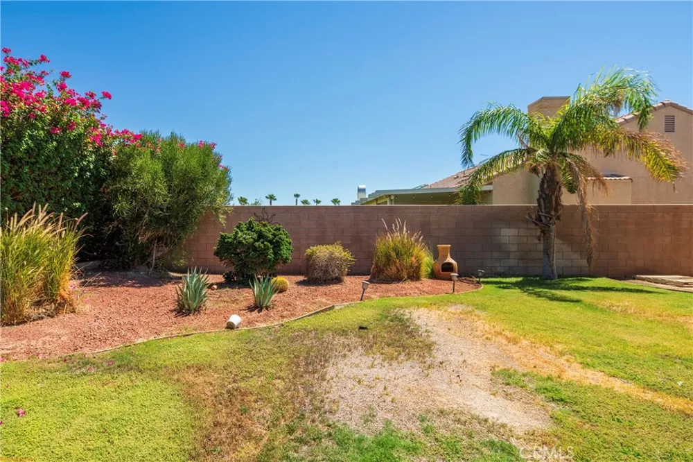 68628 Pasada Cathedral City, CA 92234