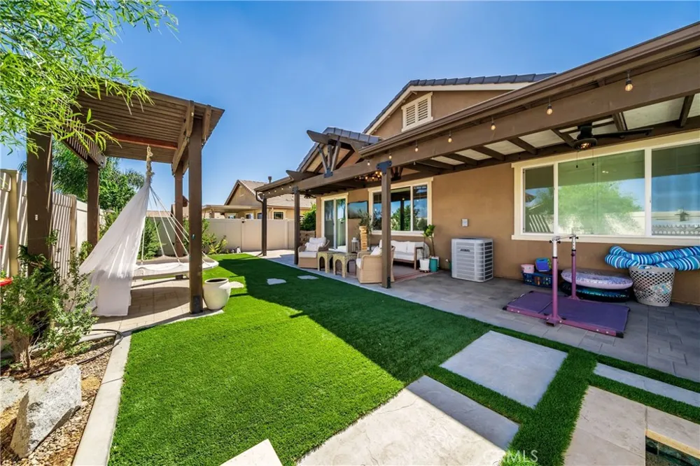 28584 Fieldgrass Menifee, CA 92584