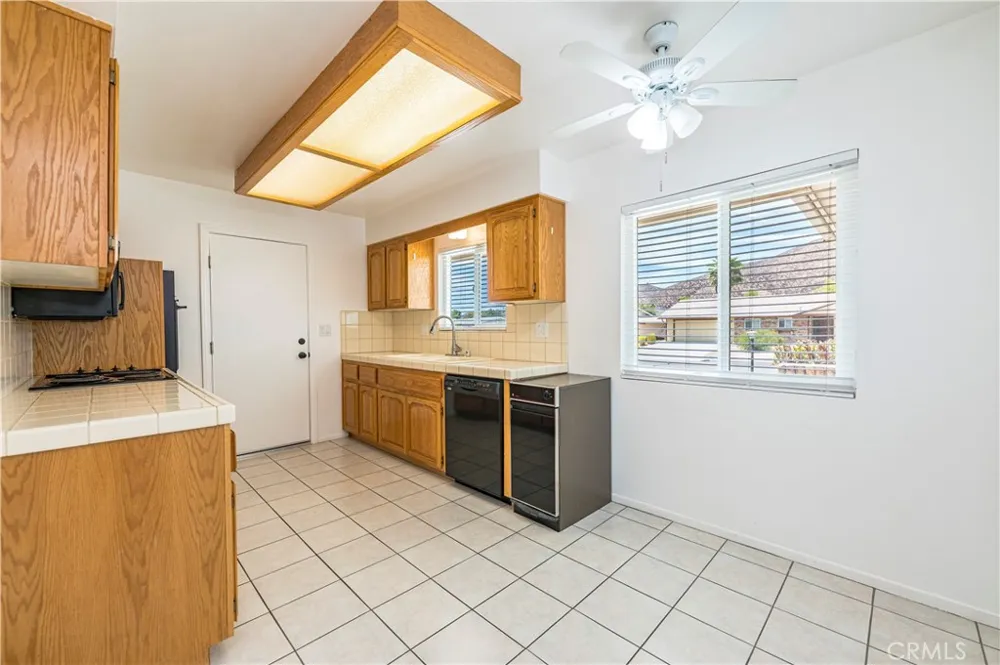 28030 Radford Drive Menifee, CA 92586