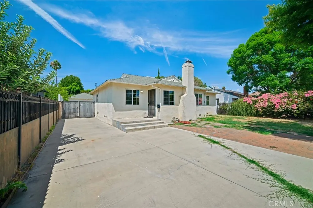 7419 Gaviota Avenue Van Nuys, CA 91406