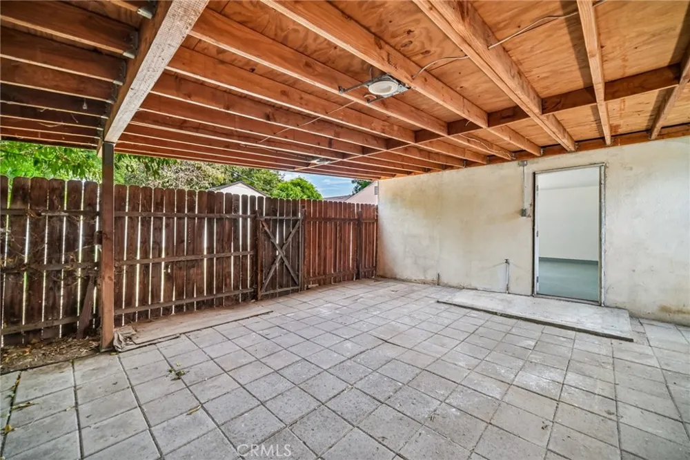7419 Gaviota Avenue Van Nuys, CA 91406