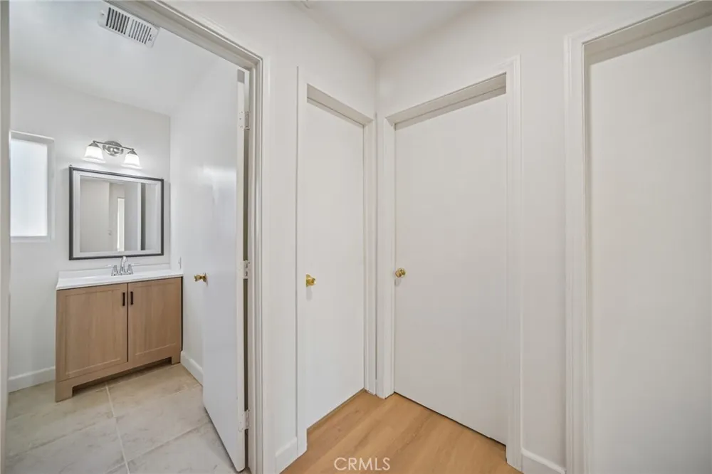 7419 Gaviota Avenue Van Nuys, CA 91406