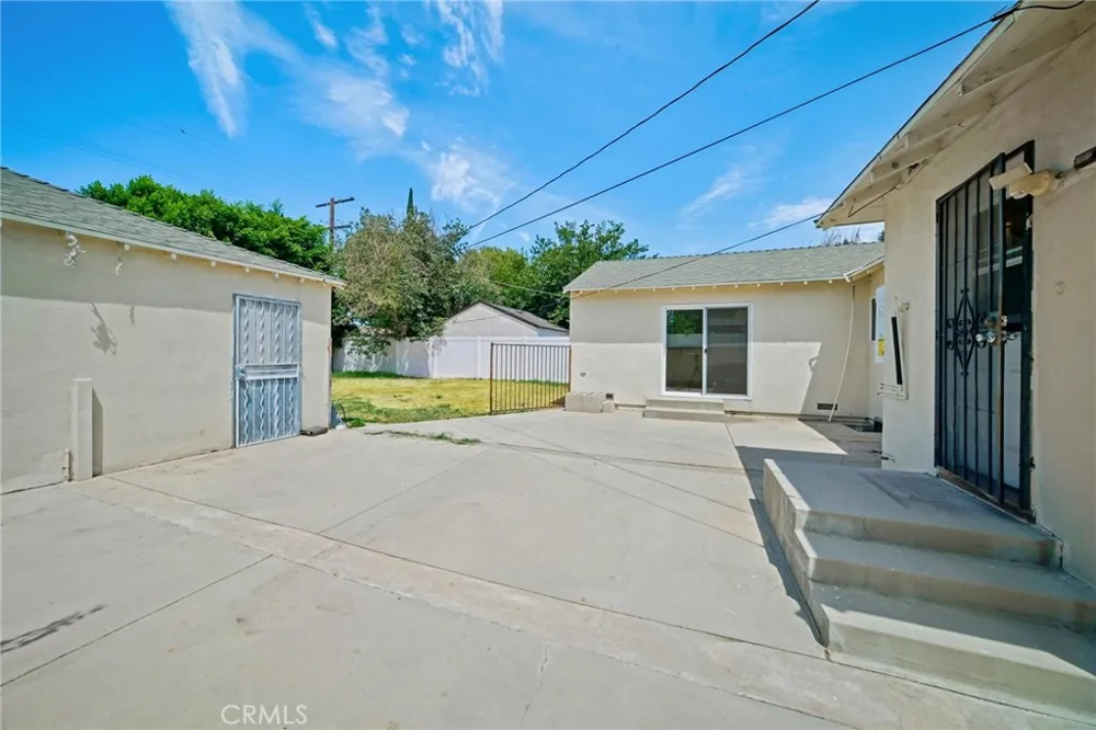7419 Gaviota Avenue Van Nuys, CA 91406