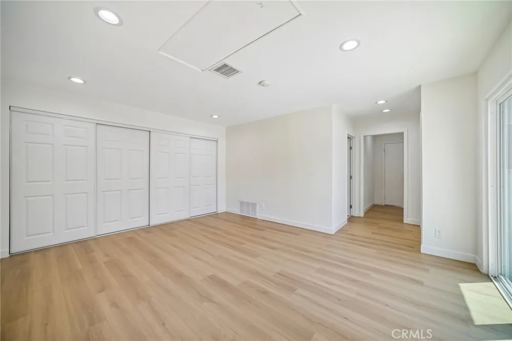 7419 Gaviota Avenue Van Nuys, CA 91406