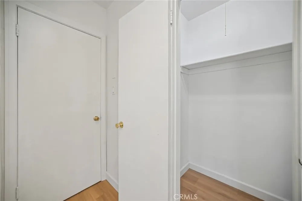 7419 Gaviota Avenue Van Nuys, CA 91406