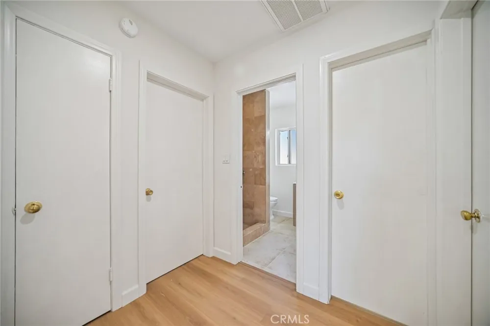 7419 Gaviota Avenue Van Nuys, CA 91406