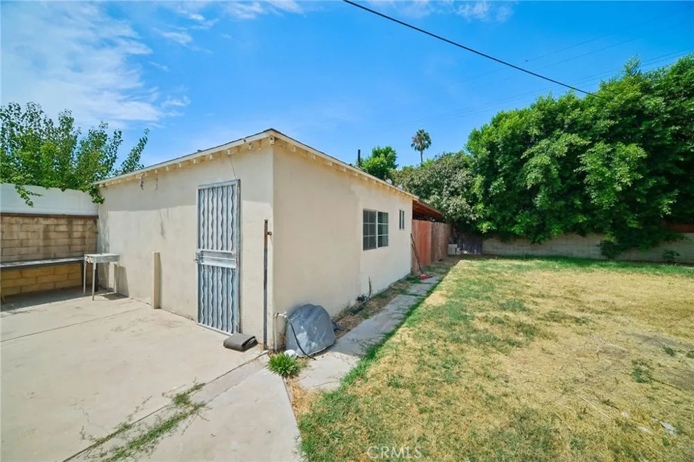 7419 Gaviota Avenue Van Nuys, CA 91406
