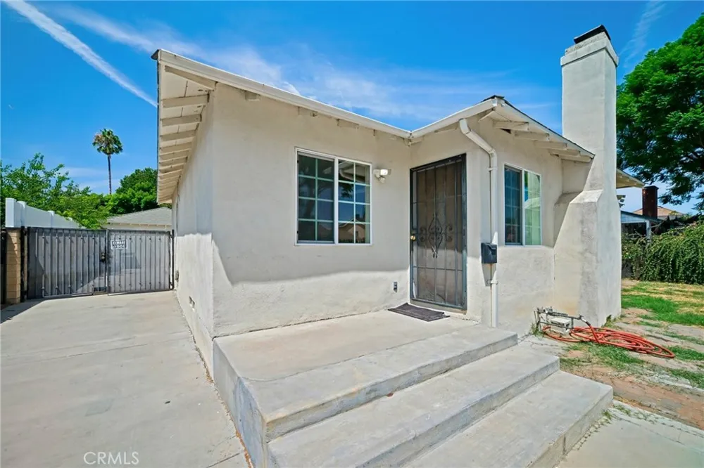 7419 Gaviota Avenue Van Nuys, CA 91406