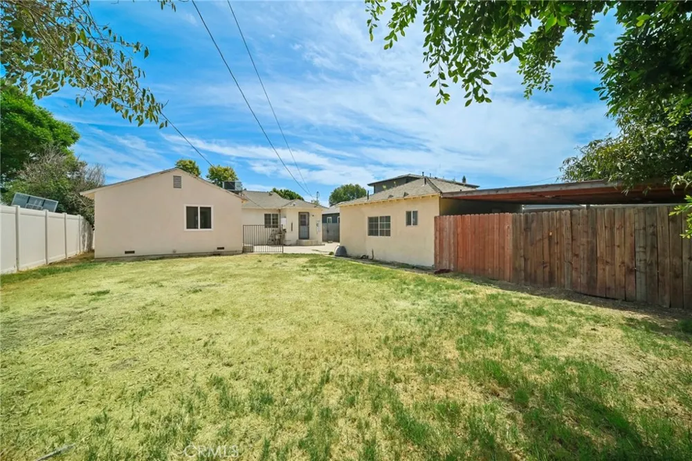 7419 Gaviota Avenue Van Nuys, CA 91406