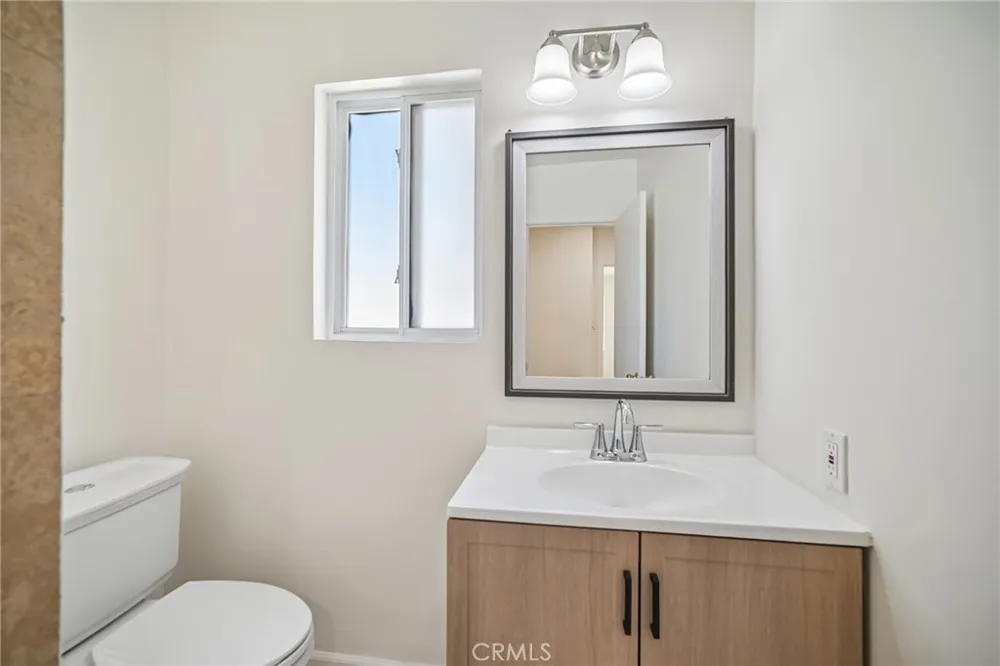 7419 Gaviota Avenue Van Nuys, CA 91406