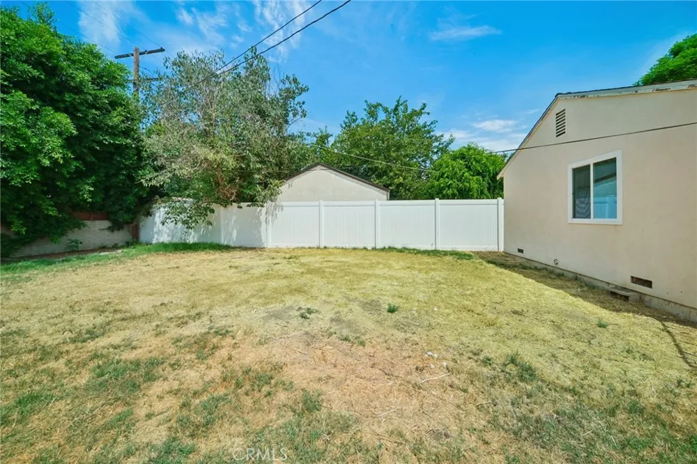 7419 Gaviota Avenue Van Nuys, CA 91406