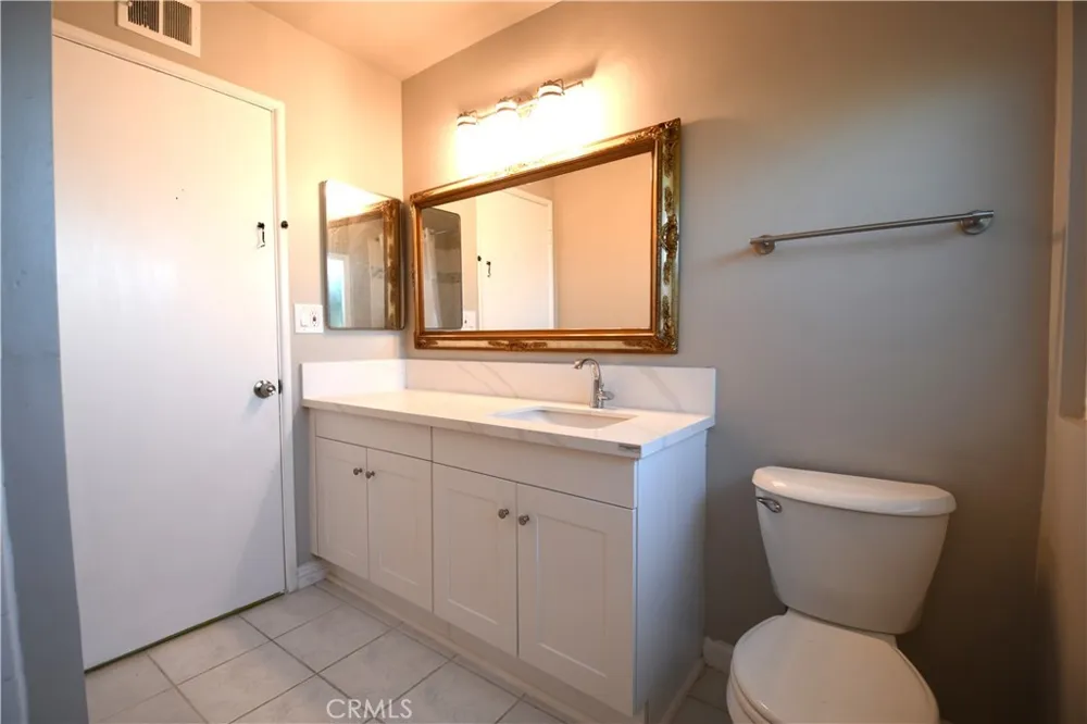 10445 Ballard Garden Grove, CA 92840