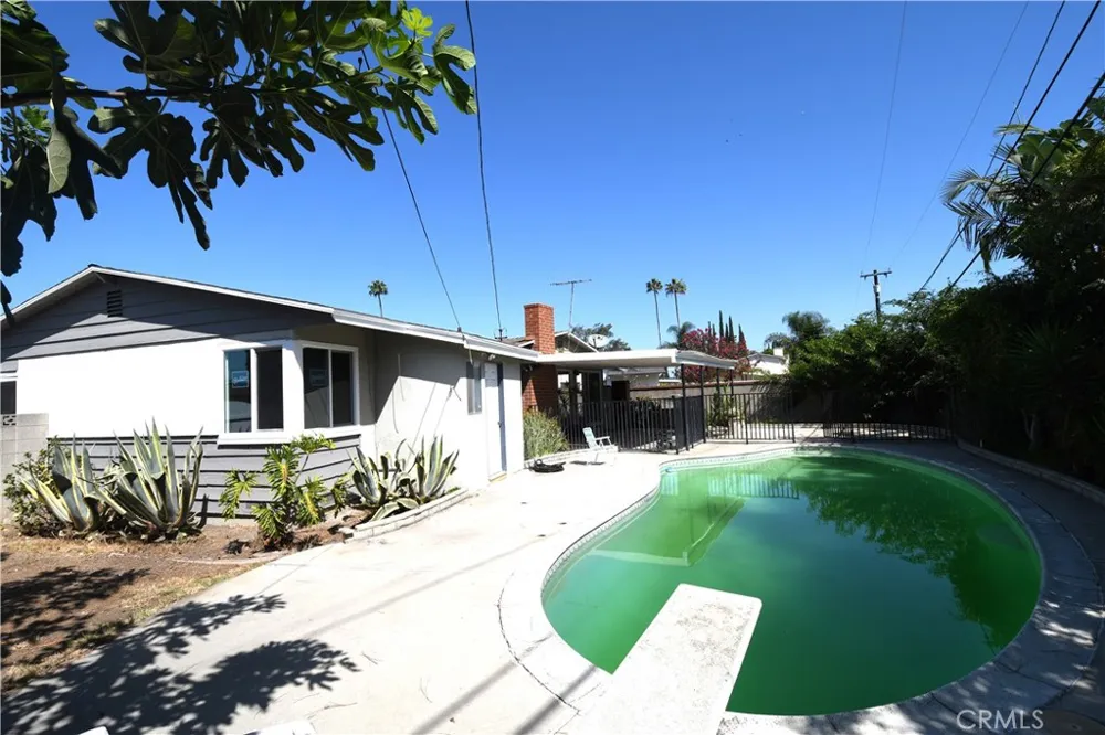10445 Ballard Garden Grove, CA 92840