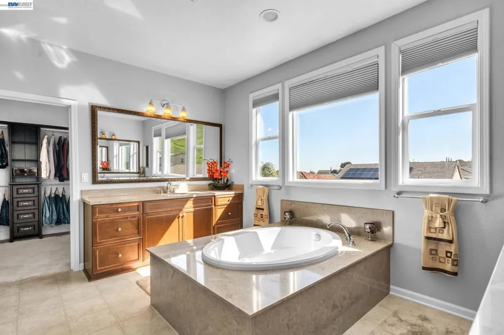 4061 Sarasta Bay Dr Pittsburg, CA 94565