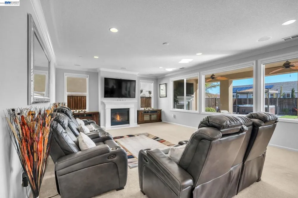4061 Sarasta Bay Dr Pittsburg, CA 94565