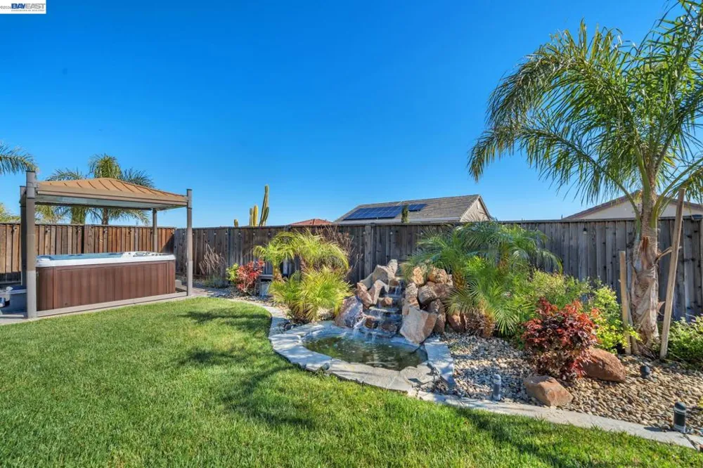 4061 Sarasta Bay Dr Pittsburg, CA 94565