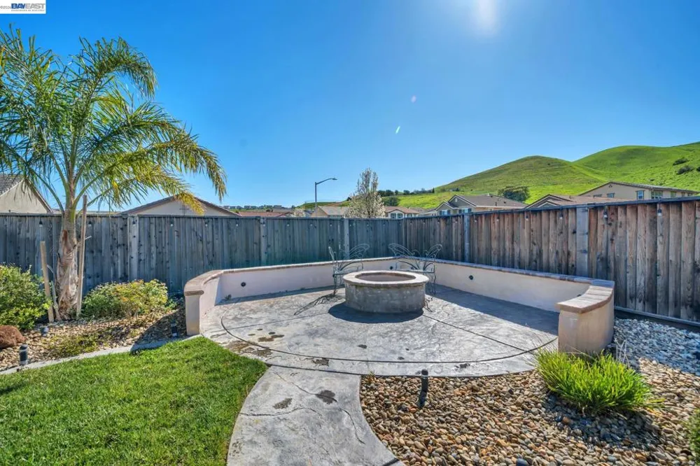 4061 Sarasta Bay Dr Pittsburg, CA 94565