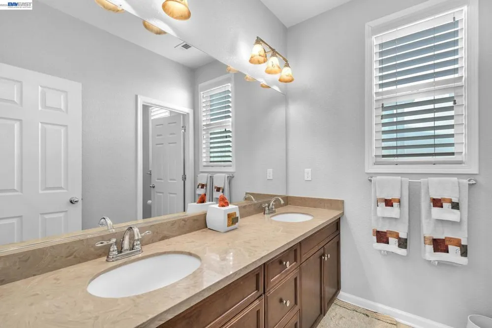 4061 Sarasta Bay Dr Pittsburg, CA 94565