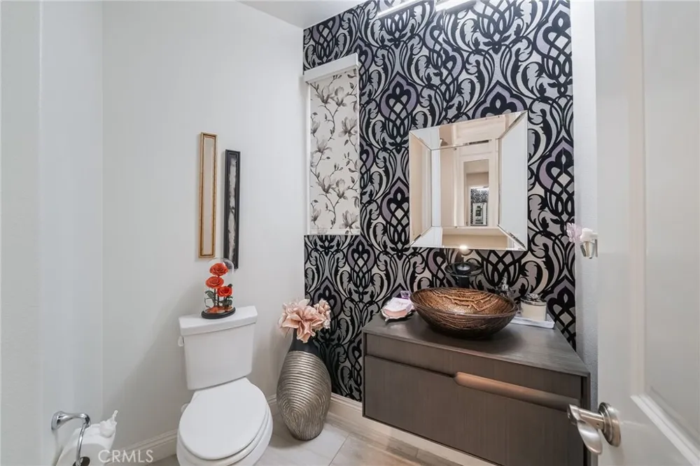 1132 Summit Oak Lake Forest, CA 92679
