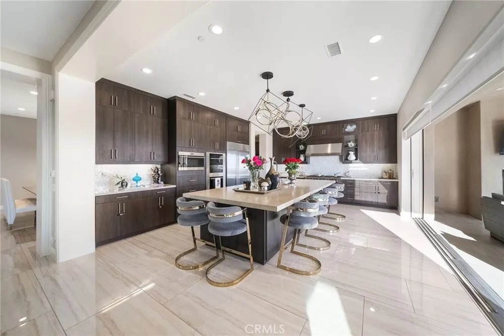 1132 Summit Oak Lake Forest, CA 92679
