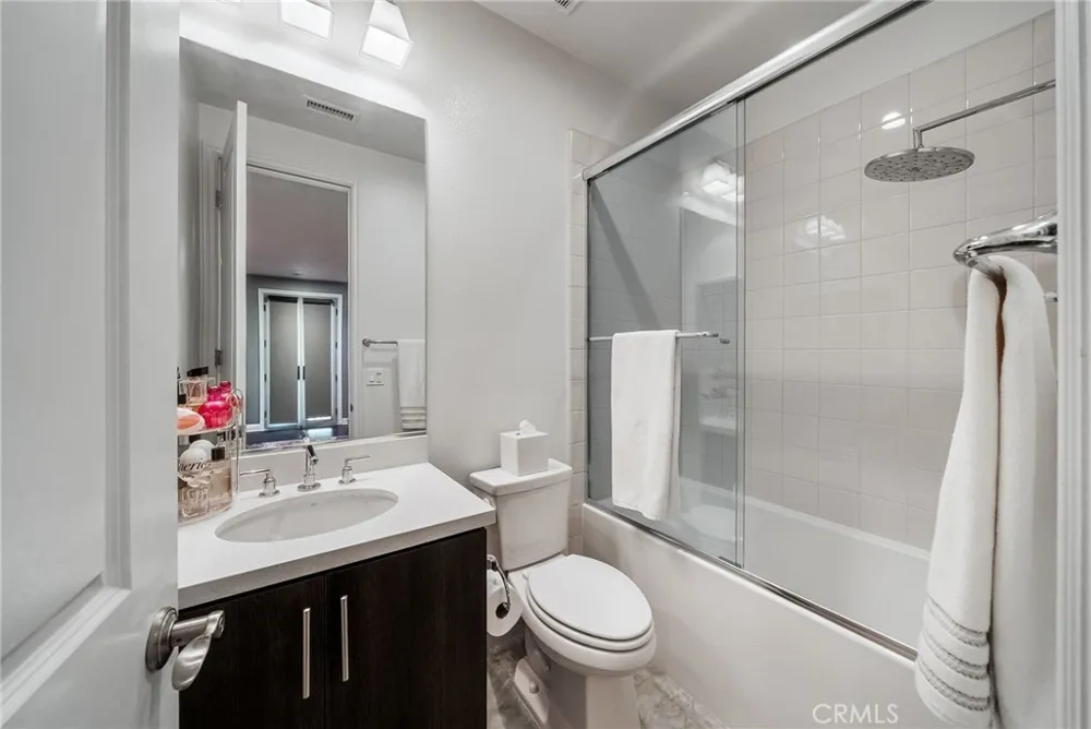 1132 Summit Oak Lake Forest, CA 92679