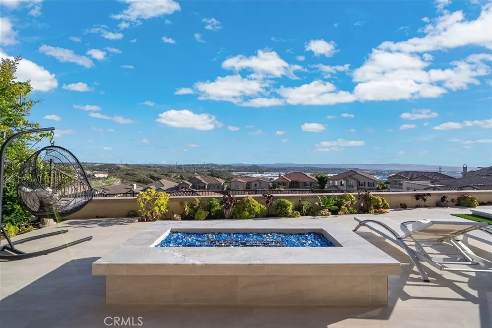 1132 Summit Oak Lake Forest, CA 92679
