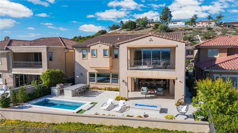 1132 Summit Oak Lake Forest, CA 92679