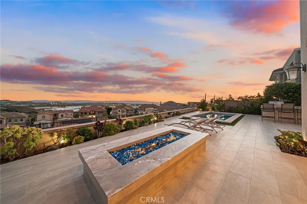 1132 Summit Oak Lake Forest, CA 92679