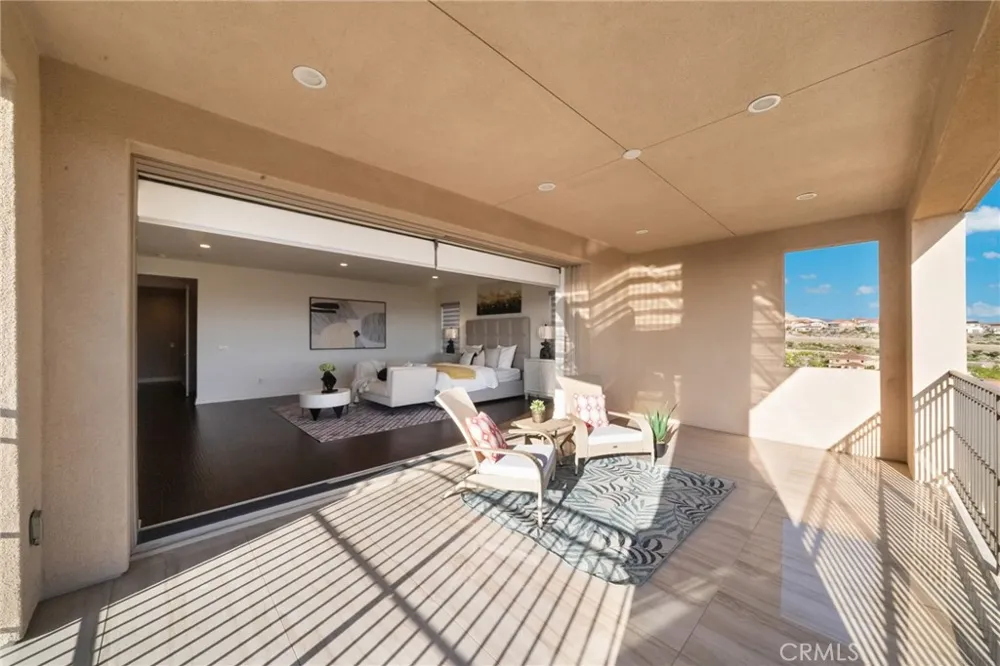 1132 Summit Oak Lake Forest, CA 92679