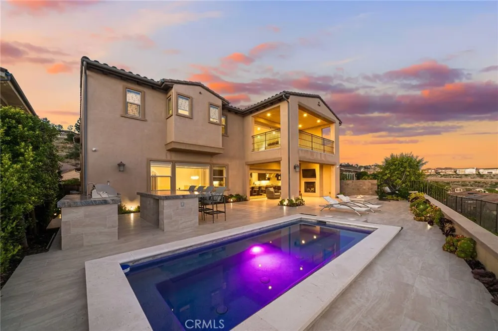 1132 Summit Oak Lake Forest, CA 92679